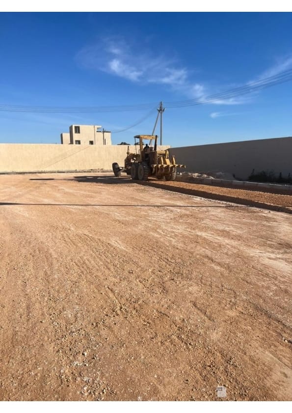 مراحل مشروع سكني قيد التطوير